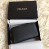 Prada 黑色拉鍊鑰匙包-0