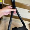 Louis Vuitton Cluny Noir 黑EPI水波紋金釦弧面水桶包🩶90年代超經典-16