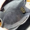 Louis Vuitton Cluny Noir 黑EPI水波紋金釦弧面水桶包🩶90年代超經典-20