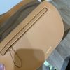 BURBERRY 半月包 Olympia 小牛皮翻蓋斜背包(沙色)-7