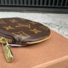 【Louis Vuitton】老花圓形零錢包-3