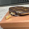 【Louis Vuitton】老花圓形零錢包-5