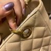 Chanel 香奈兒牛皮托特米黃色 PST Tote-8