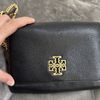TORY BURCH 鏤空LOGO 鍊條斜背包 WOC-1