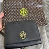 TORY BURCH 鏤空LOGO 鍊條斜背包 WOC-5