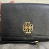 TORY BURCH 鏤空LOGO 鍊條斜背包 WOC-6