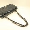 CHANEL 漆皮皮革Classic 25銀扣鏈帶肩背袋灰藍色-9