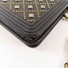 CHANEL 牛皮皮革Boy Chanel Wallet On Chain金扣鏈帶肩背袋-14