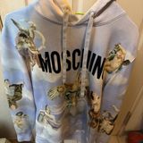 MOSCHINO 文藝復興 帽T
