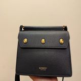 BURBERRY Title系列 牛皮製 雙面郵差斜挎包/單肩包