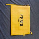 🔥 FENDI Roma 黃色手拿包 / 手拿袋