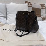 LV/ 黑水桶包