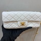 香奈兒 Chanel 白色金球CF20 全新