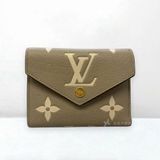 A13318-LV 斑鳩灰牛皮Victorine三折零錢短夾M81861