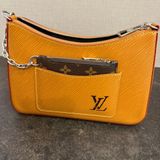 Louis Vuitton(LV) Marelle Epi 紋理皮革手提斜背包