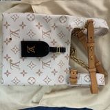 日本限定色Louis Vuitton Atlantis BB