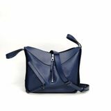 LOEWE Hammock吊床包小號藍色牛皮銀扣肩背包