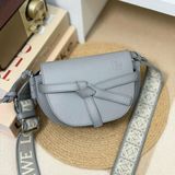 （激甜！錯過可惜🩶）🏷Loewe 羅意威．Mini Gate Dual 珍珠灰
