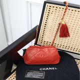 Chanel 1开红金流苏蛙口包单肩包