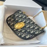Dior迪奧M3921小號鏈條包藍色Oblique老花金色獎章扣