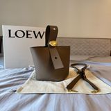 LOEWE Mini Pebble 水桶兩用包 肩背 手提