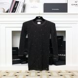Chanel 11年黑金圆领紧身连衣裙