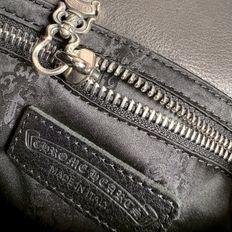 Chrome Hearts 扣式日字斜背包/黑-4
