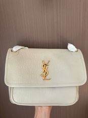 YSL 聖羅蘭 Niki logo標識古銅色五金 粒面羊皮鏈條包 流浪包 單肩斜挎包 中號 經典百搭 專櫃在售 女款 復古白色-4