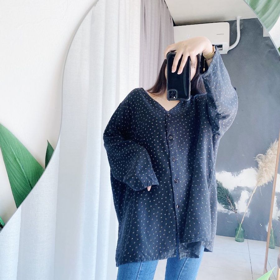 墨黑月夜寬鬆V領碎花 古著絲質襯衫上衣 vintage Shirt oversize-4