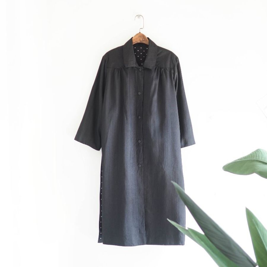 墨日全黑水玉碎點綁帶雙面穿 古董薄質風衣外套 dustcoat jacket-0