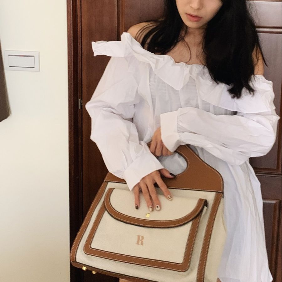 近全新💕BLANK SPACE 撞色手拿包-0