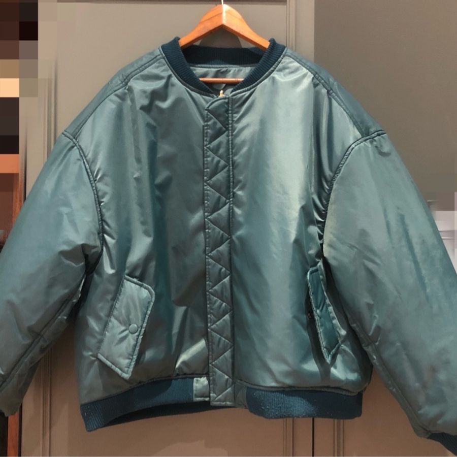 韓國代購X2 寬松塗鴉徽章兩面穿抽褶袖夾克飛行棉服外套-7