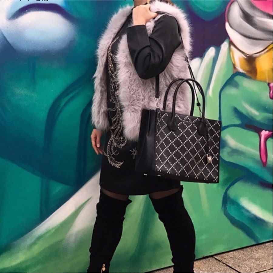 楊冪Michael Kors MK MERCER 手提斜背包-1