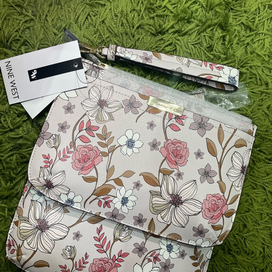 歐美品牌 Nine West OL印花 手拿包 化妝包 防水-0