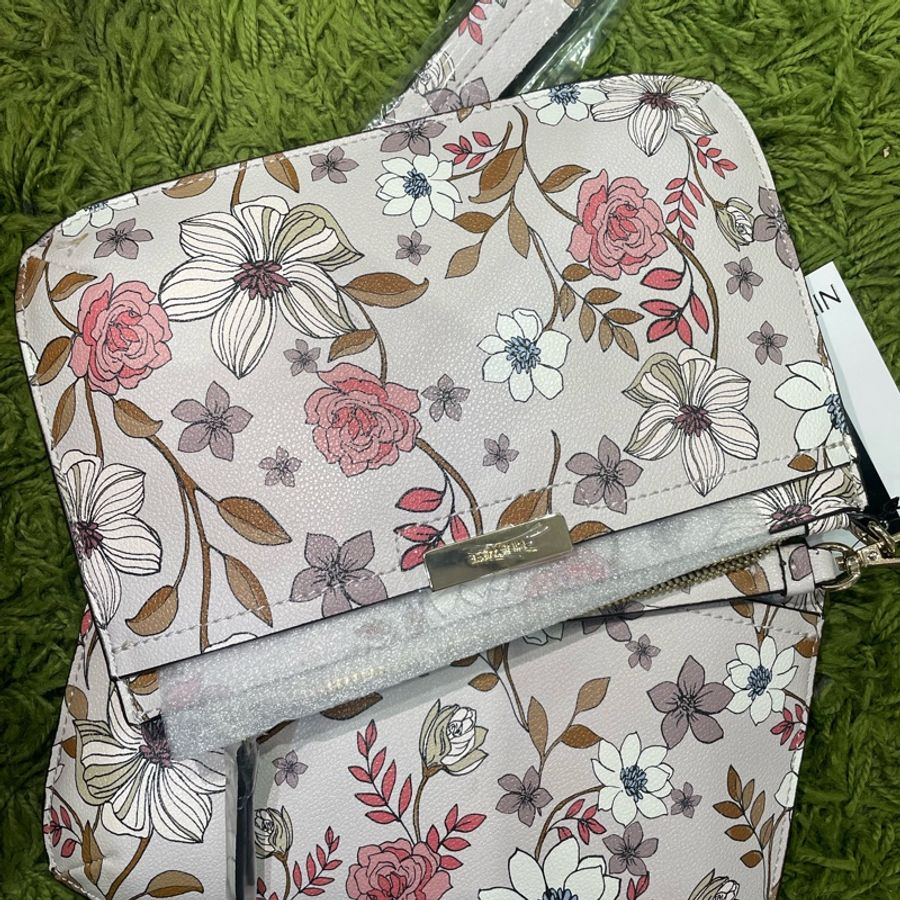 歐美品牌 Nine West OL印花 手拿包 化妝包 防水-4