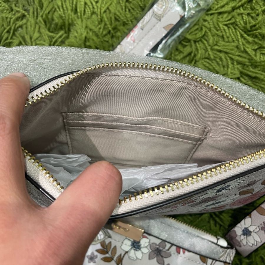 歐美品牌 Nine West OL印花 手拿包 化妝包 防水-5