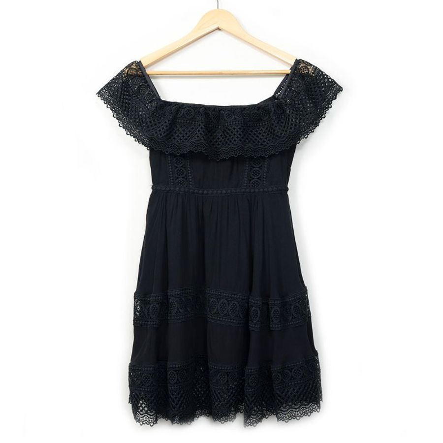 【邵庭私服】Bisou Bisou Store 黑色蕾絲簍空設計短洋裝-5