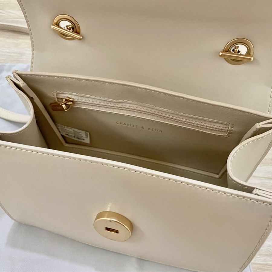 ［Charles & Keith］小CK 實用百搭 肩背/斜背包-1