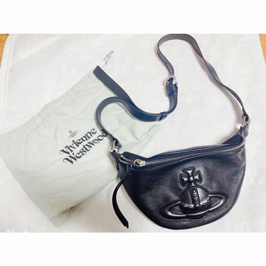 VivienneWestwood3D皮革浮雕土星環腰包 黑色-0