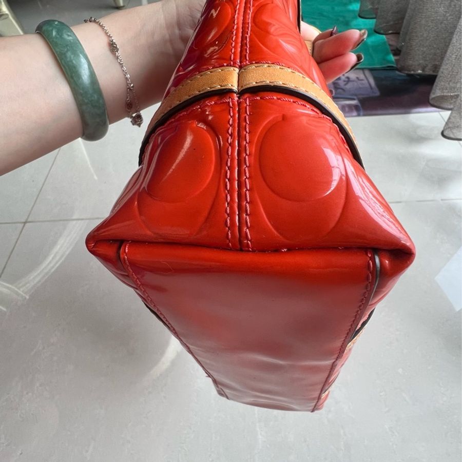 Coach 橘色亮皮迷你托特包-5