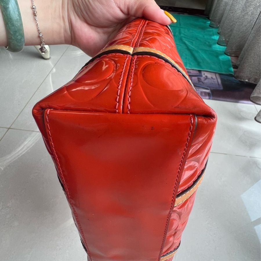 Coach 橘色亮皮迷你托特包-6