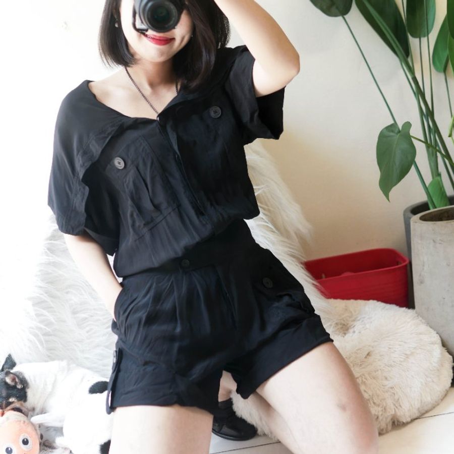 純黑造型翻領青澀俐落手札 古董絲質吊帶短褲 vintage overalls-0