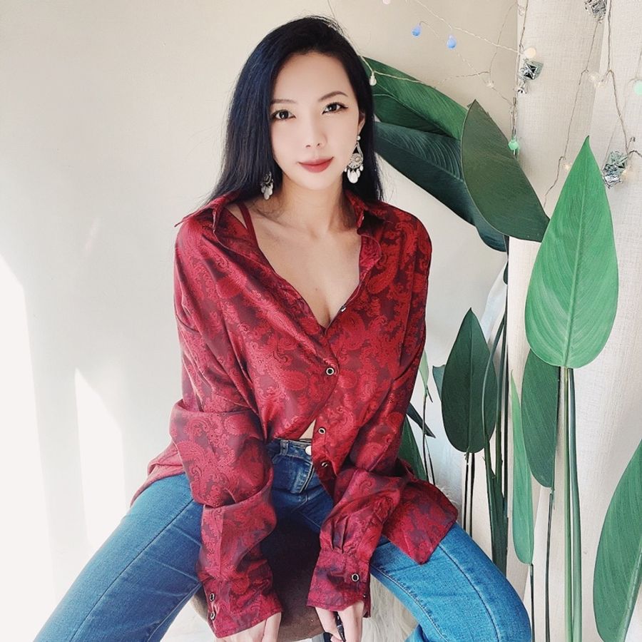 暗深紅極美滿版刺繡 古著亮面滑布襯衫上衣 vintage Shirt-3
