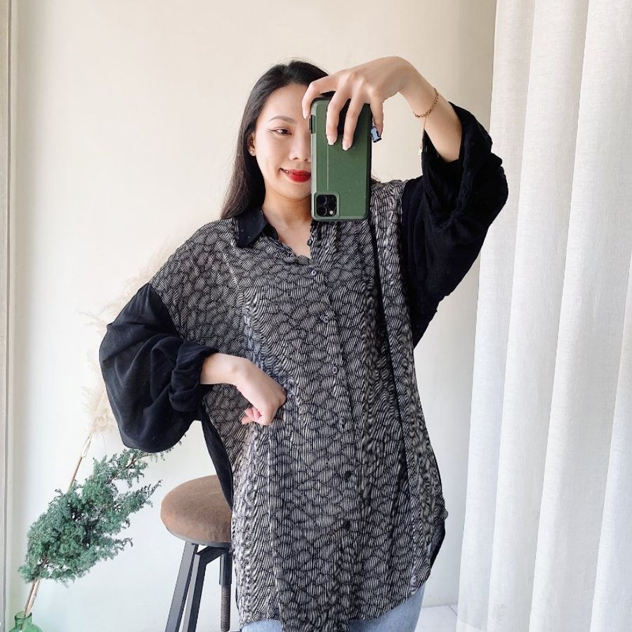 純黑波點水紋寬鬆微透膚 古著翻領純絲襯衫上衣 vintage Shirt-0