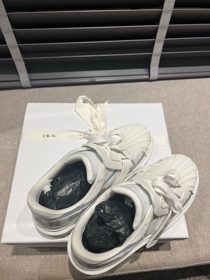 Dior 春夏最新貝殼鞋-1