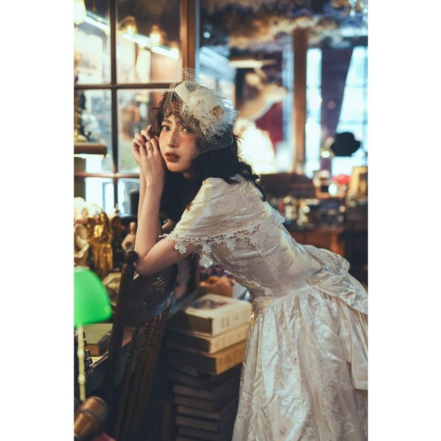 白色落肩古董婚紗古董禮服-6