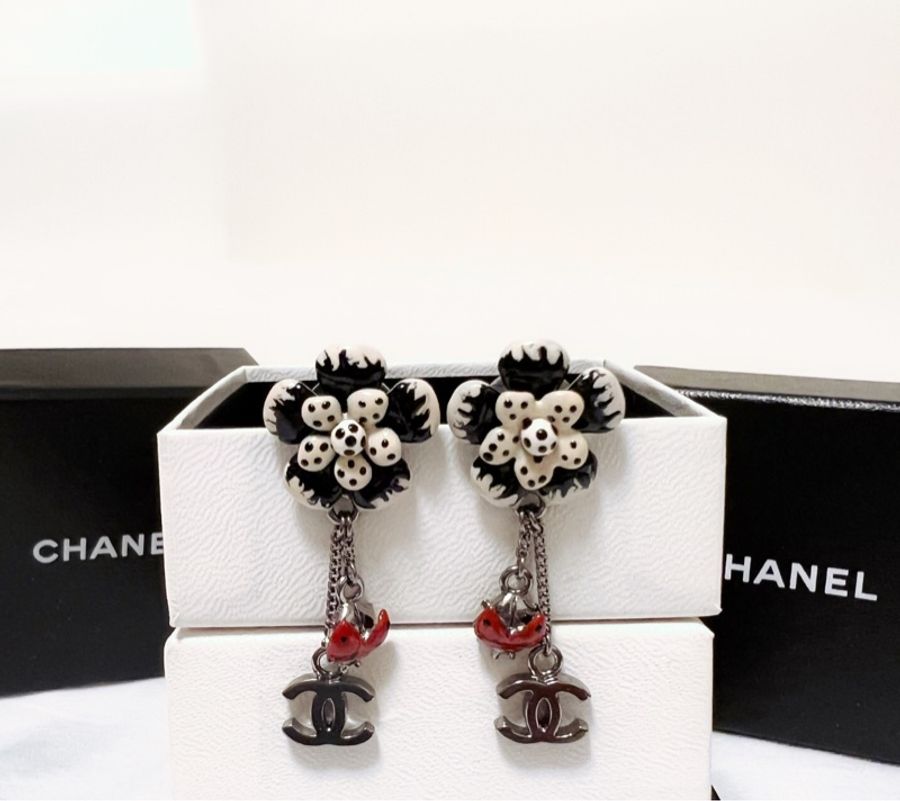 🍒CHANEL 瓢蟲chanel花兒耳環 2F220326-1-3