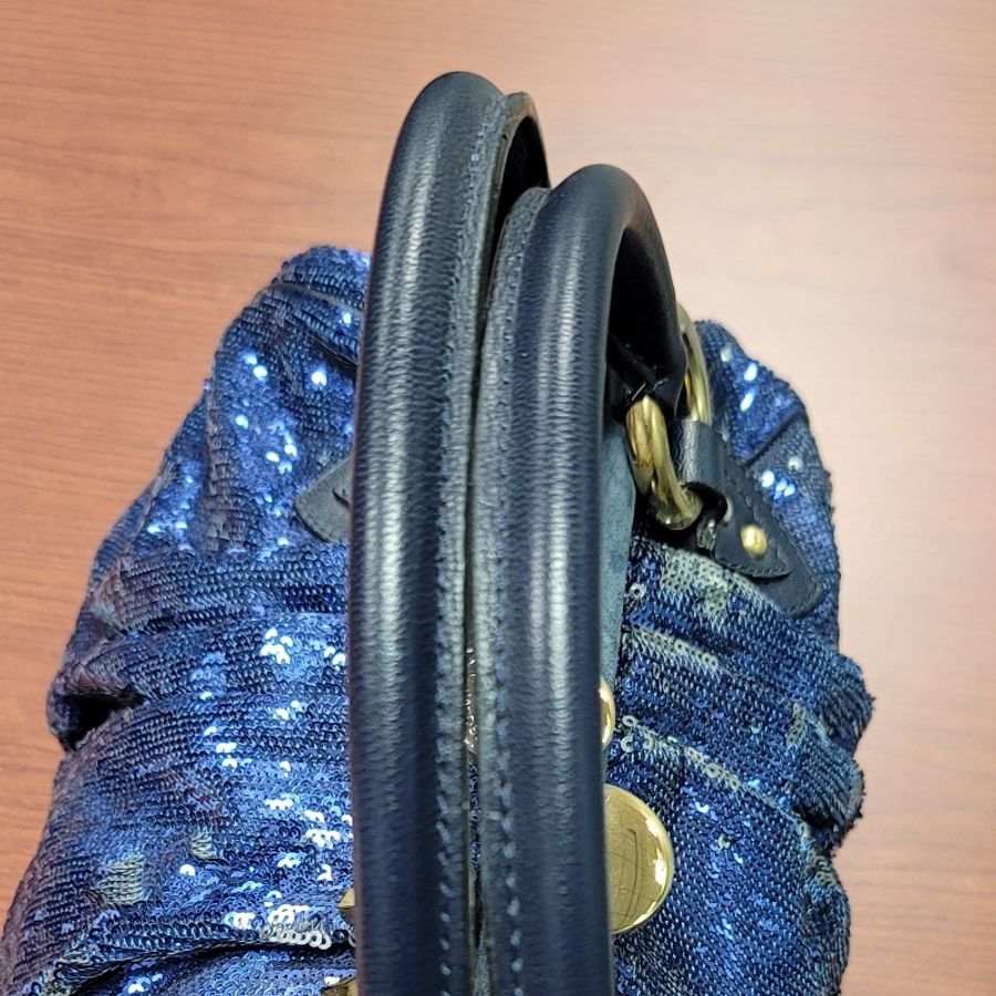 marc jacobs 紐約搖滾銀色亮片印花包(原1795美金)-4