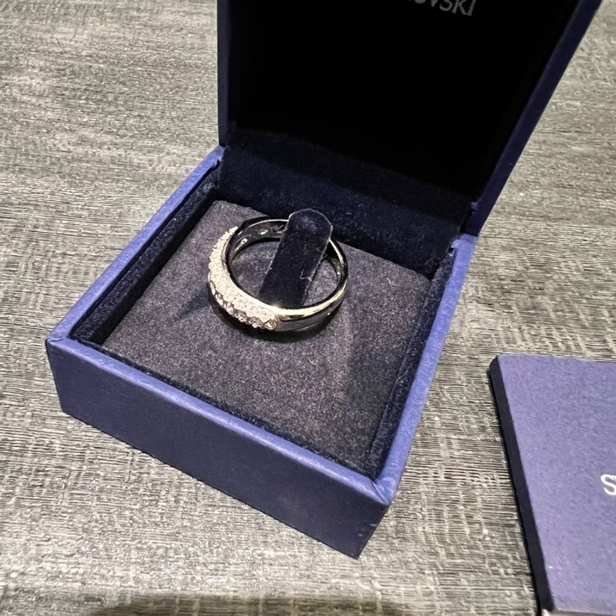 ✨SWAROVSKI施華洛世奇戒指💍-1
