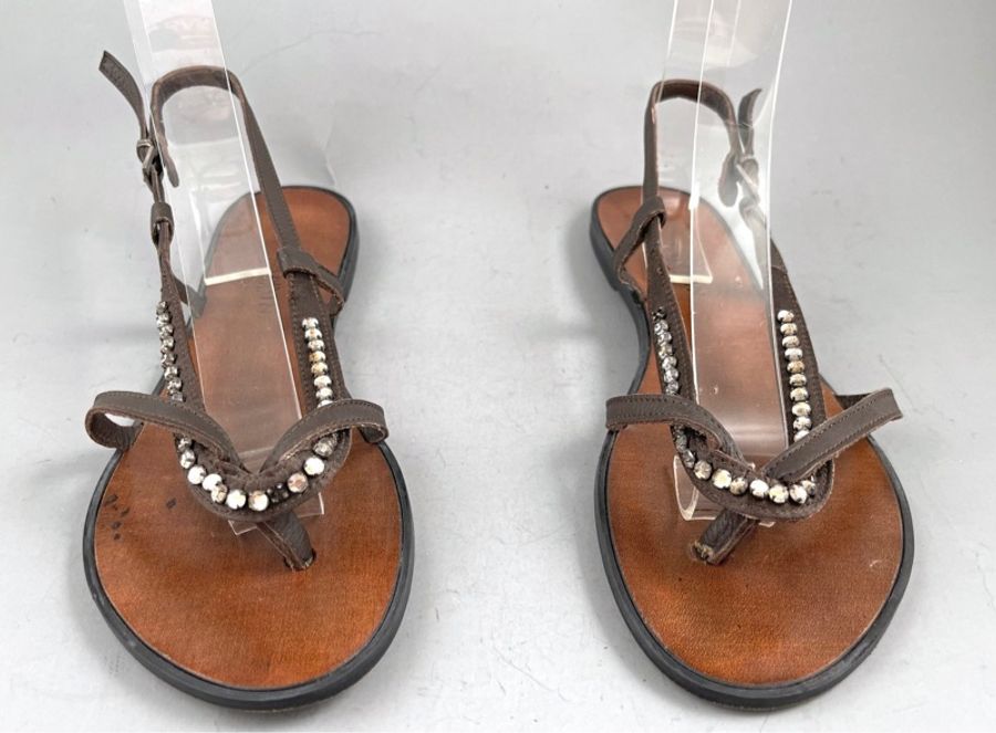 LANVIN  真皮水鑽平底涼鞋 夏天必備-5